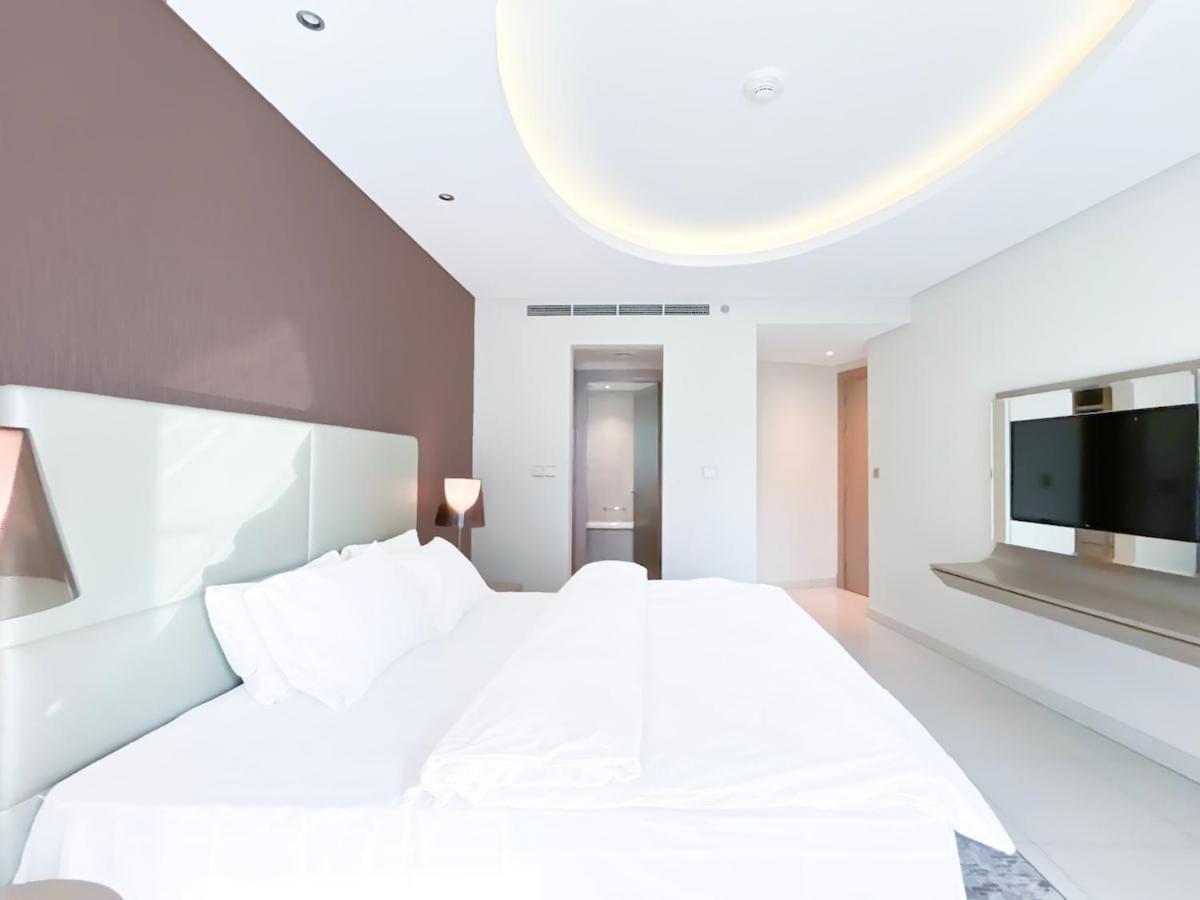 2br In Paramount Tower Appartement