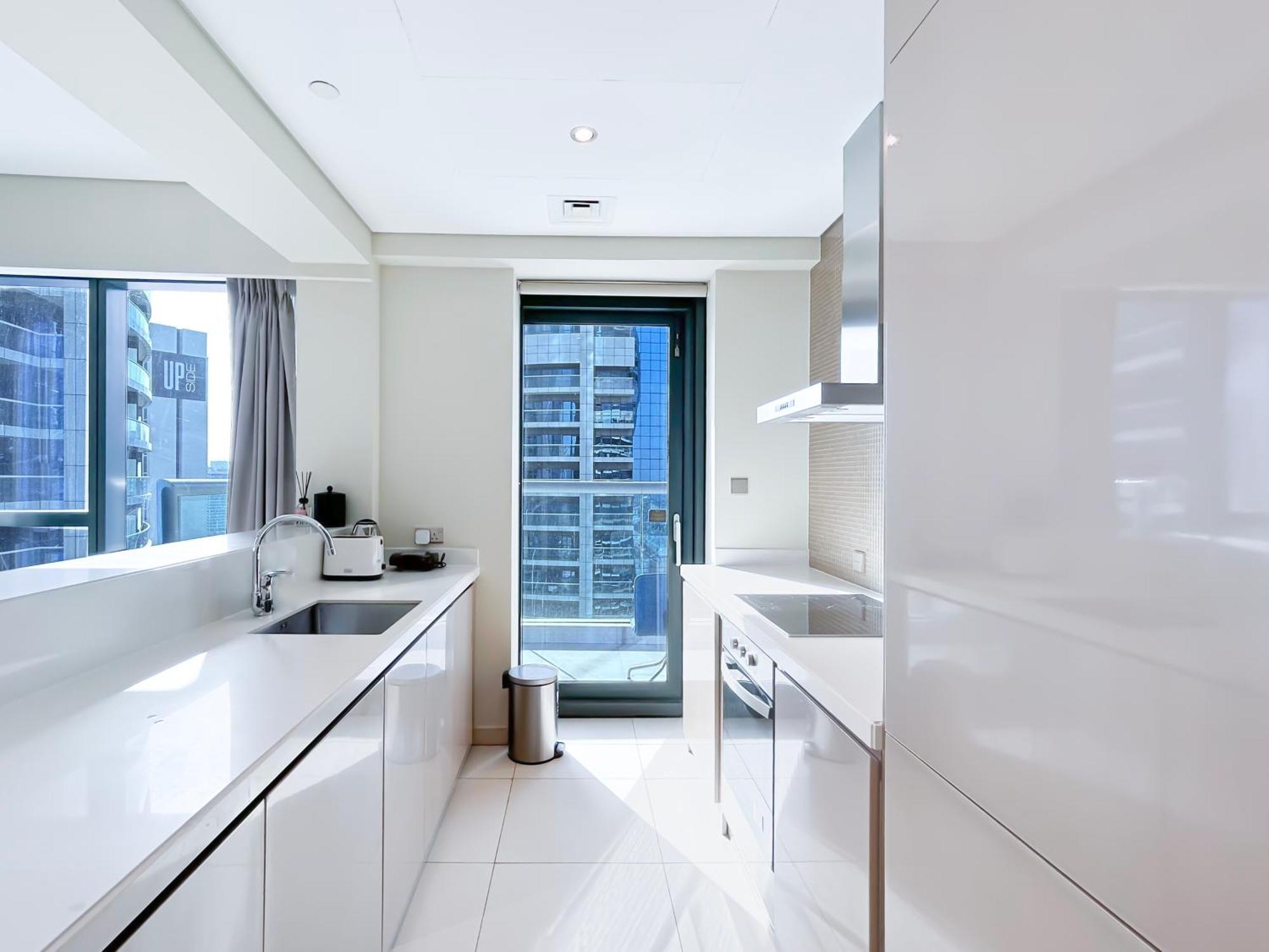 Apartment 2br In Paramount Tower Dubai