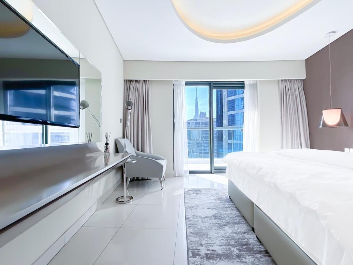 Apartment 2br In Paramount Tower Dubai